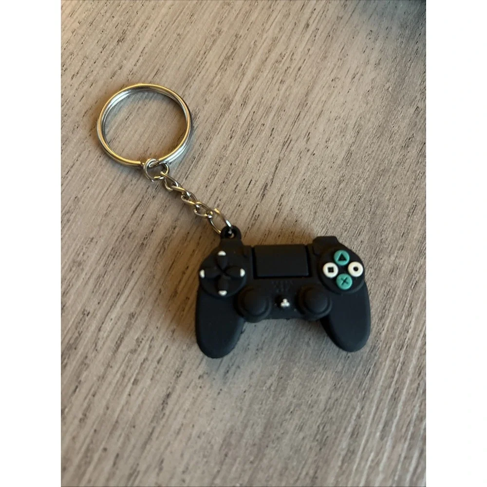 PlayStation Controller  ** Keychain ** BLACK‎